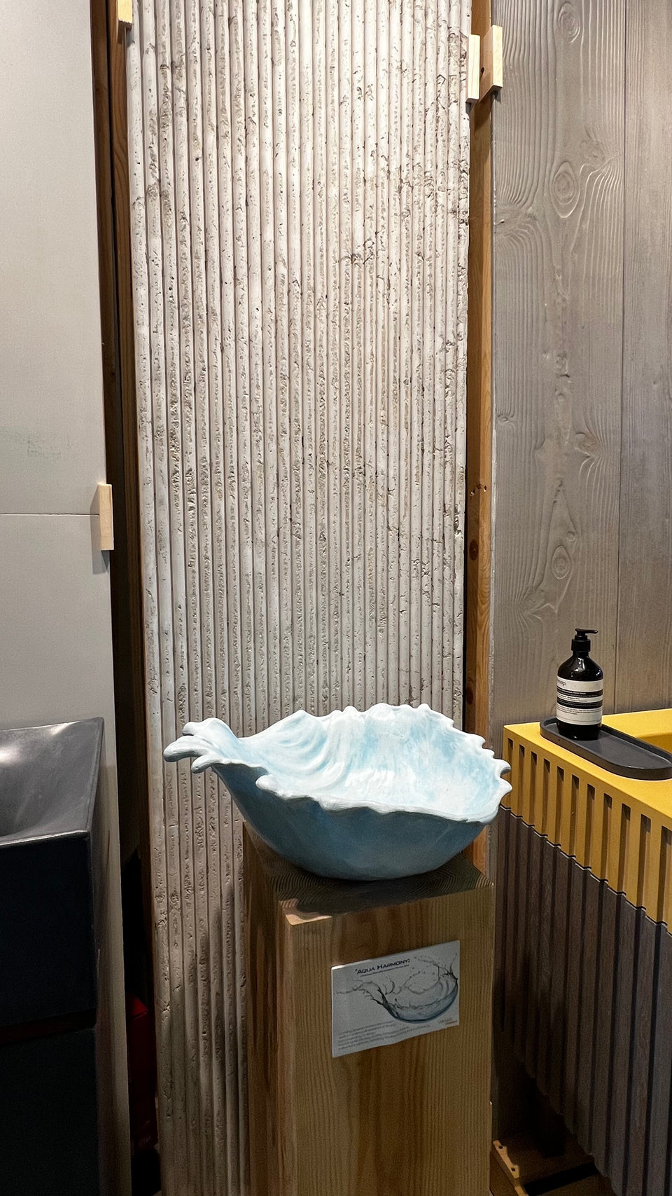 Custom Large Waterproof Bathroom/decorative Wall Tile Flute design