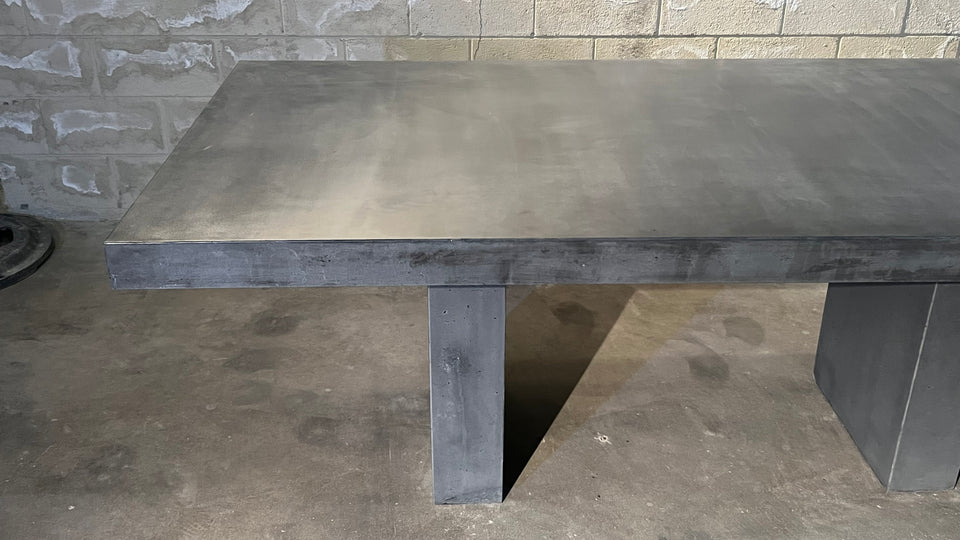 Monolithic Concrete Dining Table – Minimalist Architectural Trestle