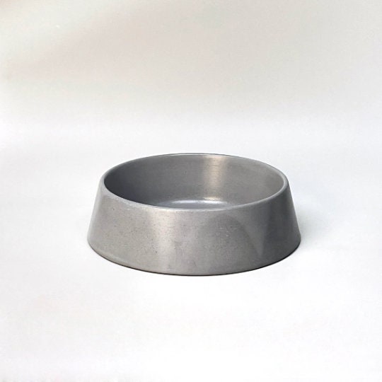 Handmade dog bowl, Eco-friendly, Waterproof Concrete Dog Bowl: Handcrafted Pet Feeding Solution with Sustainability in Mind
