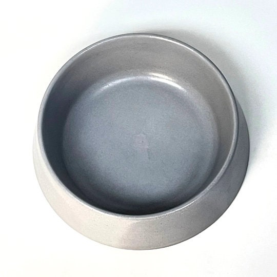 Handmade dog bowl, Eco-friendly, Waterproof Concrete Dog Bowl: Handcrafted Pet Feeding Solution with Sustainability in Mind