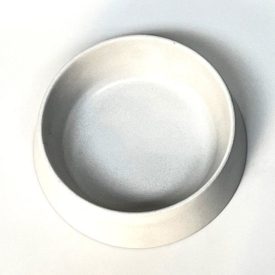Handmade dog bowl, Eco-friendly, Waterproof Concrete Dog Bowl: Handcrafted Pet Feeding Solution with Sustainability in Mind