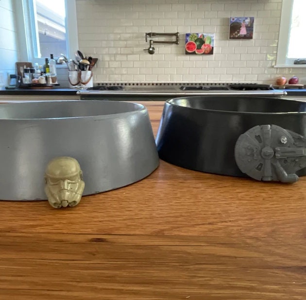 Handmade dog bowl, Eco-friendly, Waterproof Concrete Dog Bowl: Handcrafted Pet Feeding Solution with Sustainability in Mind